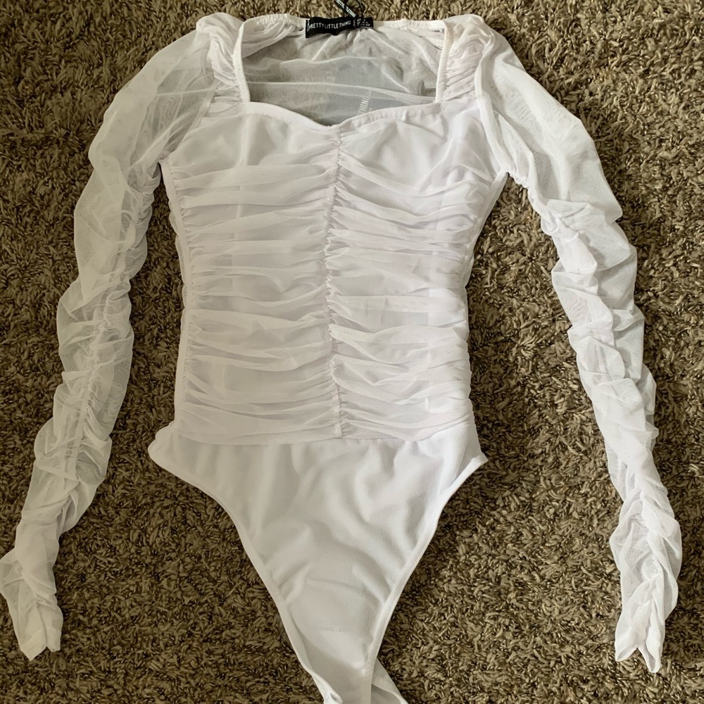 NWT PrettyLittleThing Lace Ruffle Bodysuit